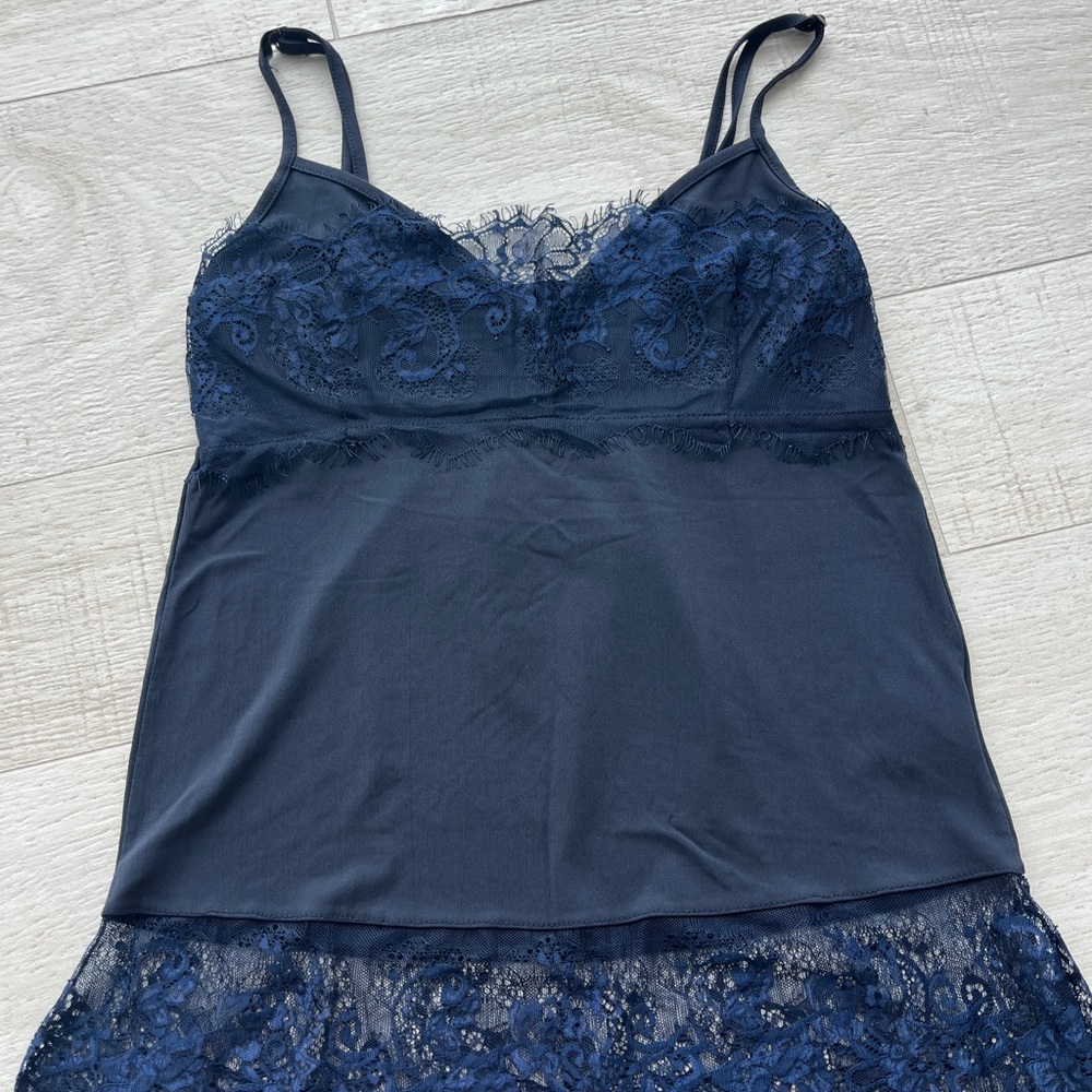 Hotel Particulier Elegant Lace Trim Navy Camisole. XS